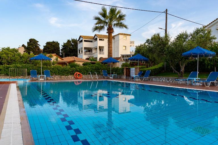 Ionio Holidays Katerina Apartments - B&B Vasilikos