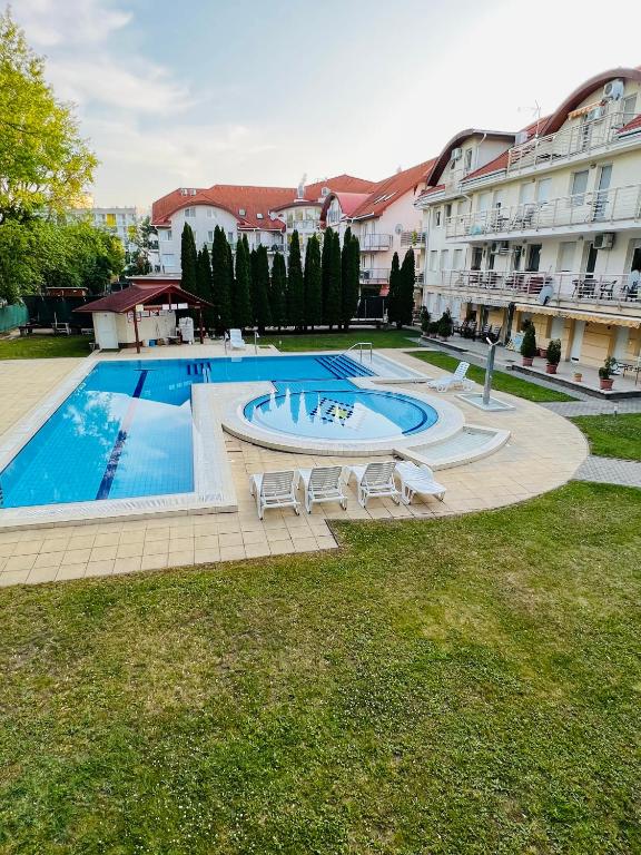 Elit Medencés Apartman Hajdúszoboszló - B&B Hajdúszoboszló