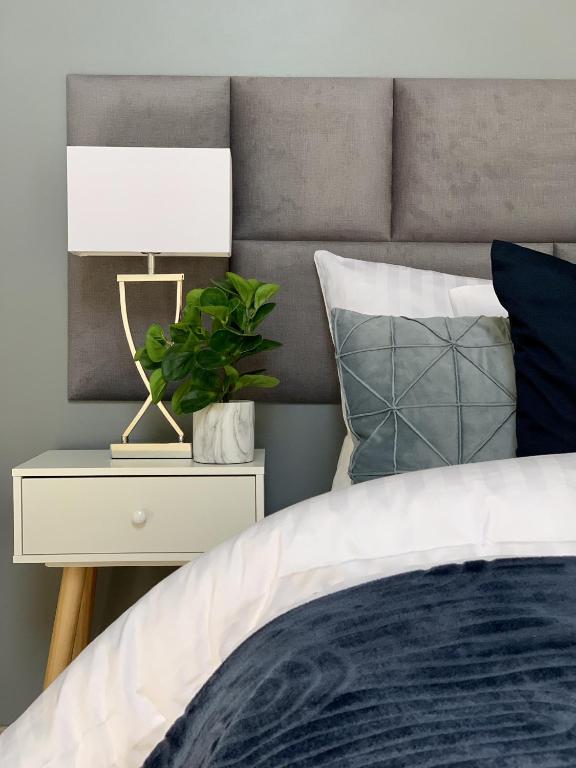 Apartament Penthouse z widokiem na Śnieżkę i prywatnym parkingiem - by SpaceApart - B&B Jelenia Góra