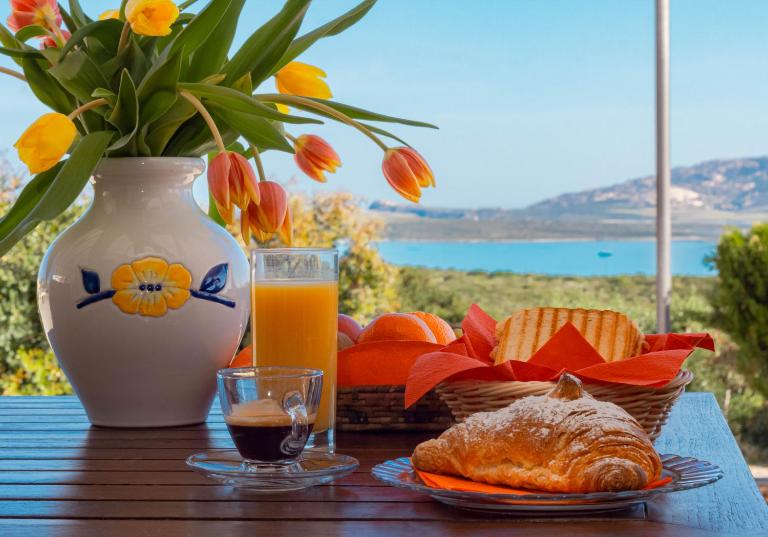 Roccabianca Rooms & Studios - Bed and Breakfast Stintino