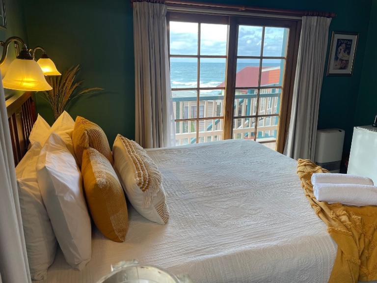 Hanlon Guest House - Bed and Breakfast Stanley