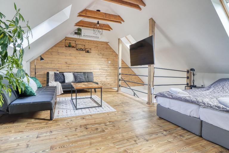 ZenLoft Apartman - Ferienwohnung Erlau