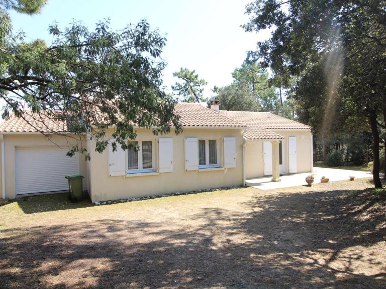Maison 5 pièces avec grand jardin à Domino, 6 couchages, animaux admis - FR-1-246A-131 - B&B Saint-Georges-d'Oléron