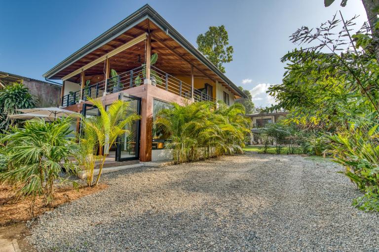 Yoshi's on the beach - B&B Cahuita