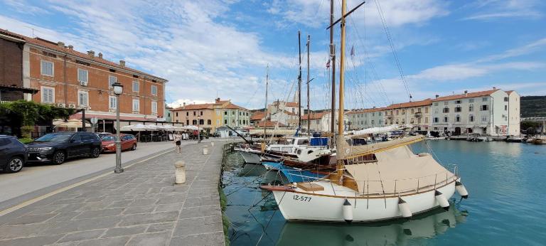 Apartmaji Sonce Izola - B&B Izola