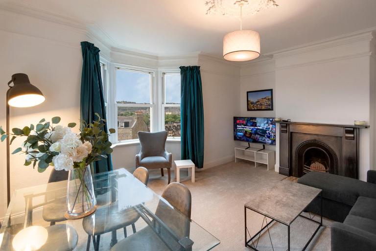 Beautiful views! 3 great doubles! - B&B Bath