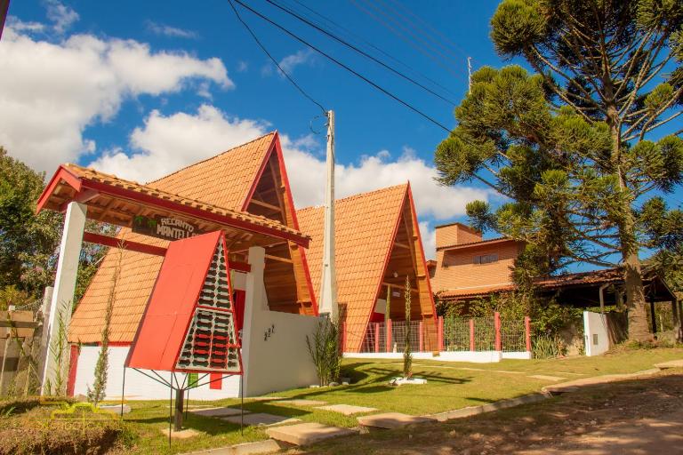Chalé Villa Mantelllassi - Chambres d'hôtes São Bento do Sapucaí