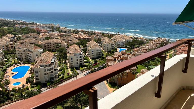Sea view by Laura - B&B Marbella