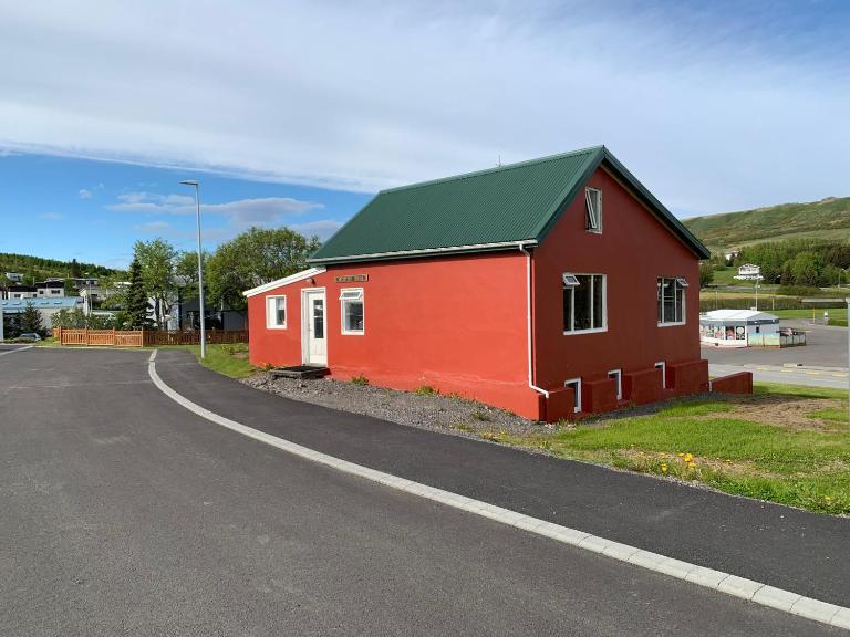 Hofdi Guesthouse - Bed and Breakfast Húsavík