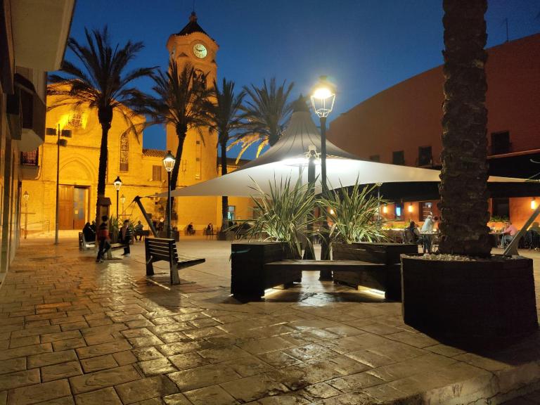 Apartamento Plaza de la Iglesia - Chambres d'hôtes Deltebre