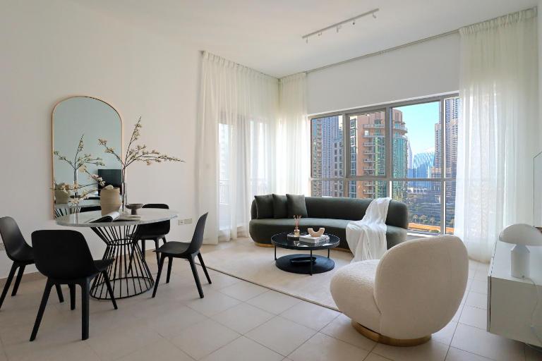 HiGuests - Amazing Apartment overlooking Burj Khalifa! - B&B Dubai