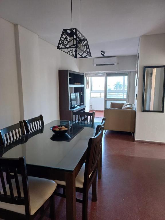 DEPTO CENTRICO CON COCHERA EN CORRIENTES-Las Leonoras- - B&B Corrientes