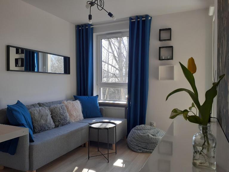 Komfortowy apartament z balkonem i parkingiem - Bed and Breakfast Wrocław