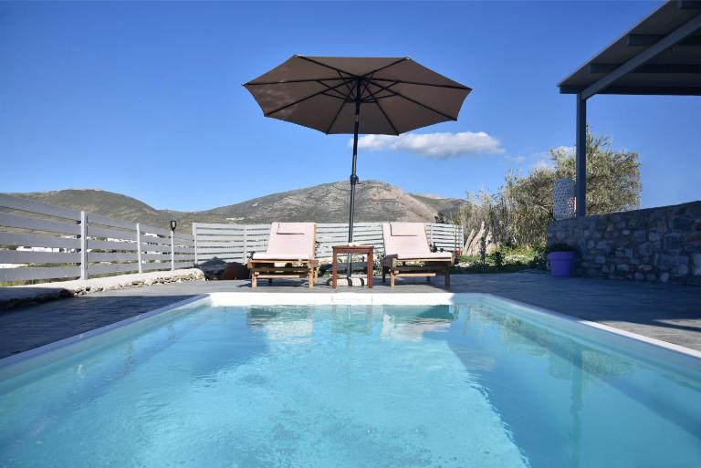 Blue View Villa #2 Luxury Sea View Mini Shared Pool - B&B Parasporos