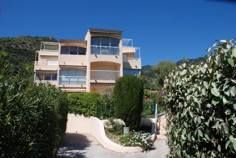 Bel appart saint clair-lavandou - B&B Le Lavandou