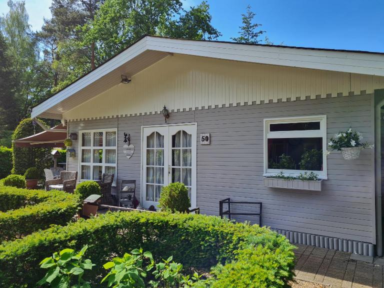 Charme chalet - B&B Zutendaal