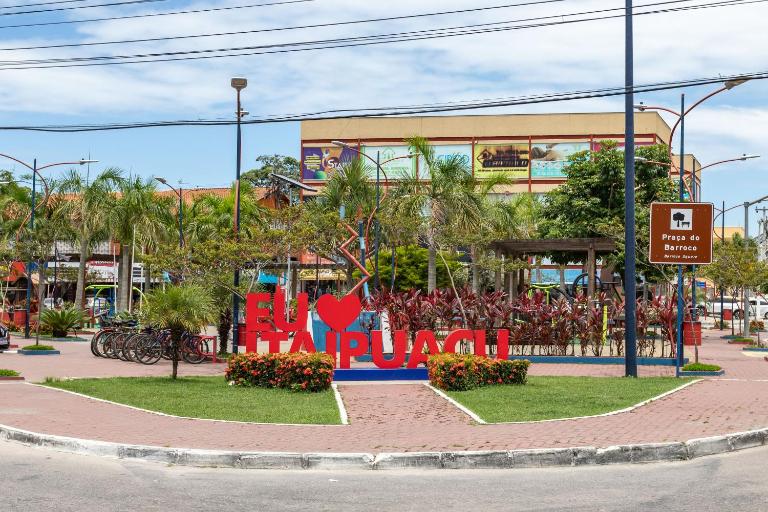 Studio completo com ar, garagem e varanda espaçosa em Itaipuaçu - Ideal para 3 pessoas - B&B Maricá