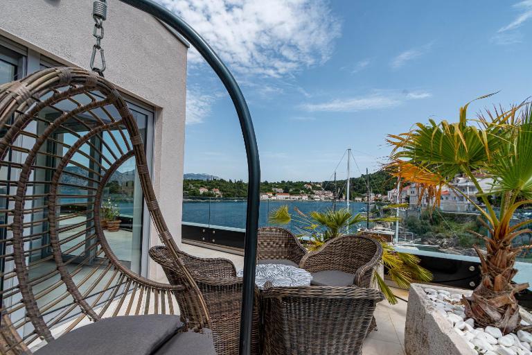 Suartini Apartmani Račišće - Bed and Breakfast Račišće
