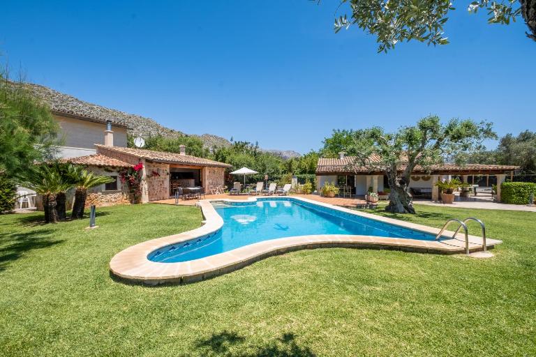 Villa Joana La font By SunVillas Mallorca - B&B Pollença