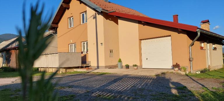 Rooms Marina - B&B Korenica