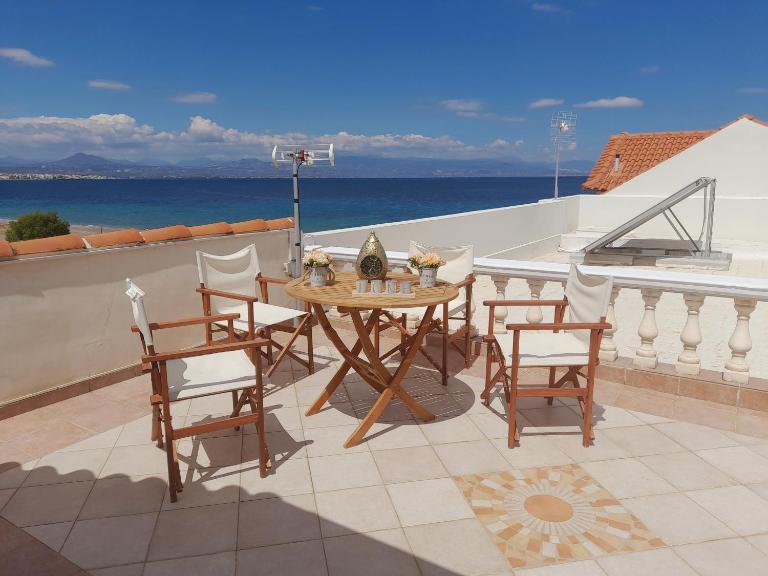 Villa Celine Loutraki - B&B Loutráki