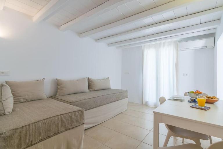 Gazia Guesthouse Milos - Bed and Breakfast Adámas