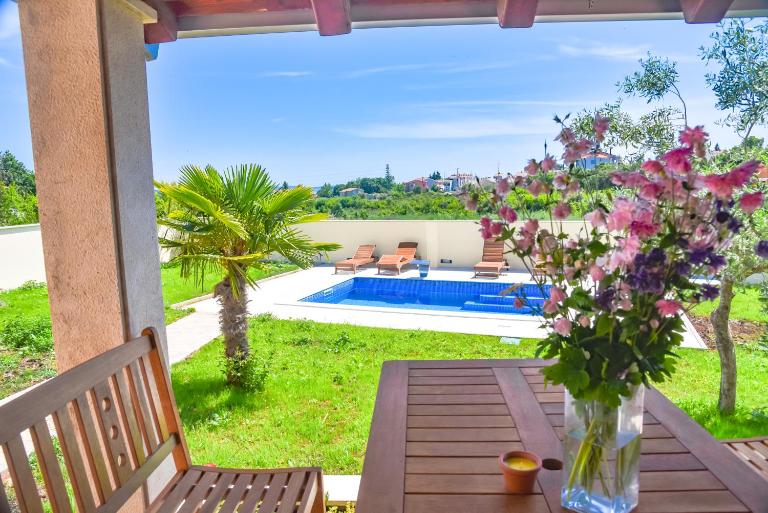 Holiday Home - Istrian Dream with swimming pool - B&B Peroj