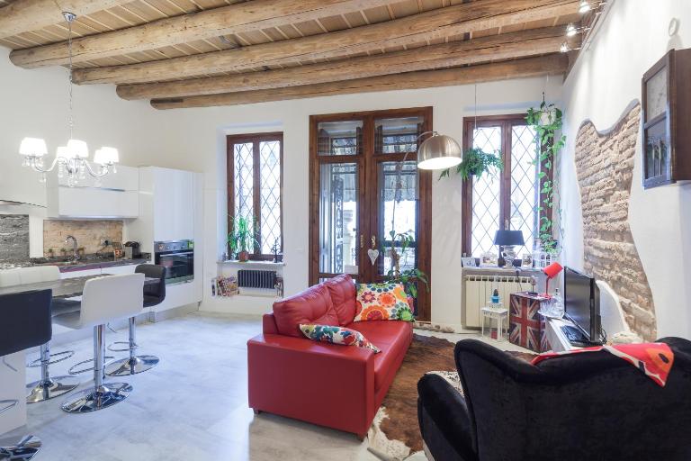 Residenza Principe Amedeo City Center free parking - B&B Verona