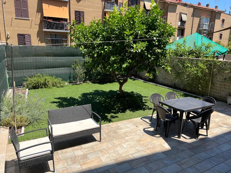 Casa Paestum. Your wonderful garden in Rome - B&B Roma