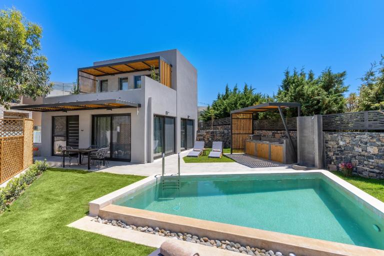 Paligremnos Residences, a Beachside Retreat, By ThinkVilla - B&B Plakiás