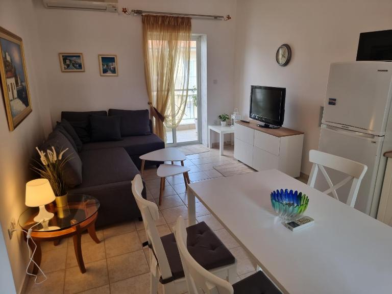 Lucas3 Lux Flogita apartment - B&B Flogita