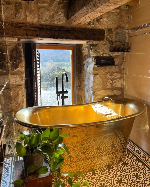 The Cowshed - B&B Llangollen