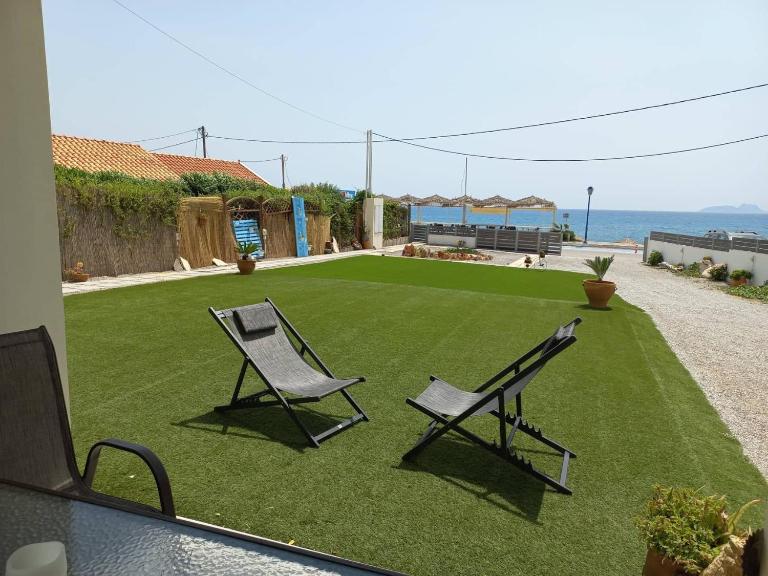 Coral Sea Apartment - B&B Kokkinos Pyrgos