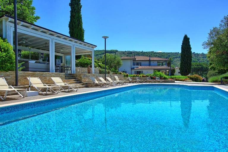 Casa White by PosarelliVillas - B&B Castiglion Fiorentino