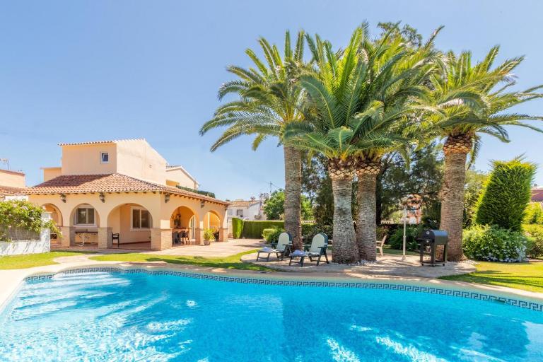 Casa Segaria con piscina privada y jardín en Dénia - B&B Denia