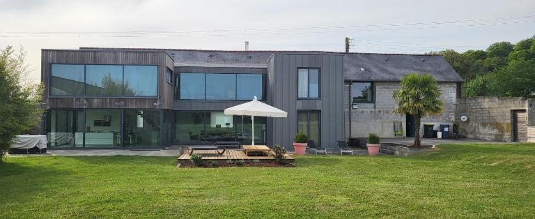 VILLA INATTENDUE - Ferienwohnung Liffré