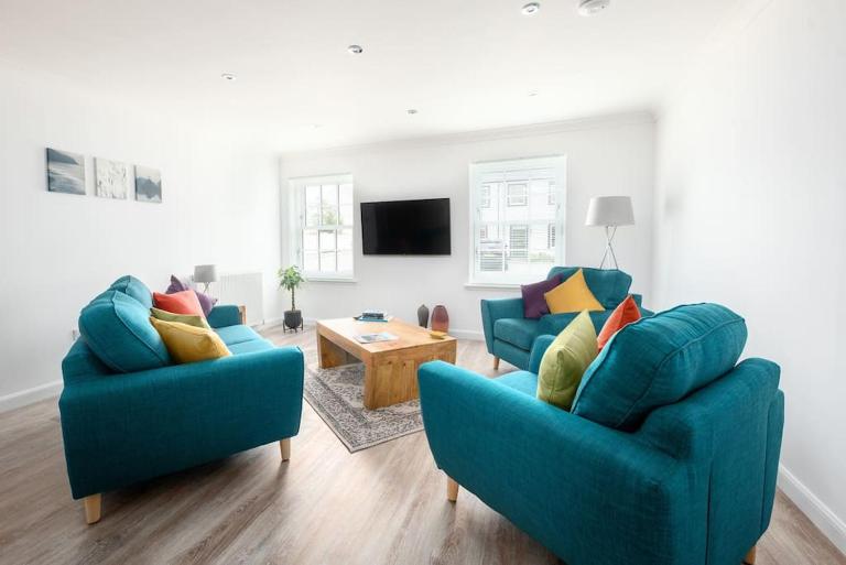 Modern Ground Floor Apartment in Tornagrain - B&B Inverness