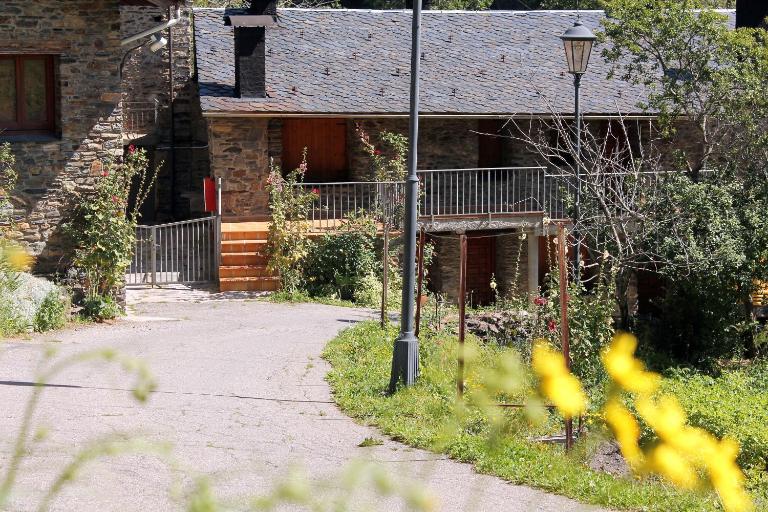 Apartaments Turístics Vilaró - Ferienwohnung Llorts