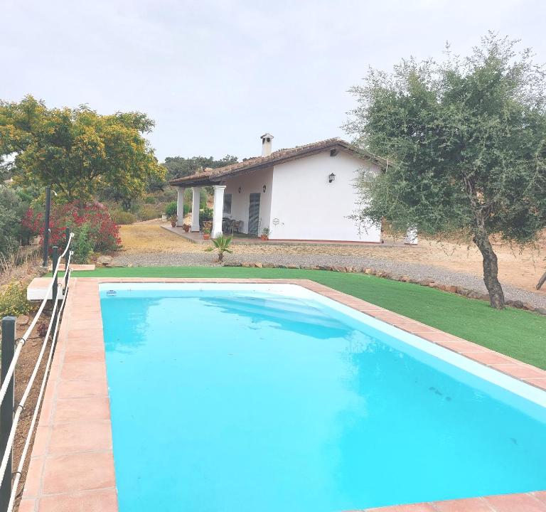 Casa Rural La Aulaga - B&B El Castillo de las Guardas