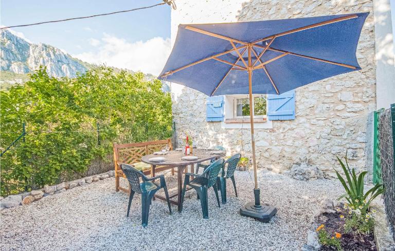 Stunning Home In Andon With Kitchen - Bed and Breakfast Andon