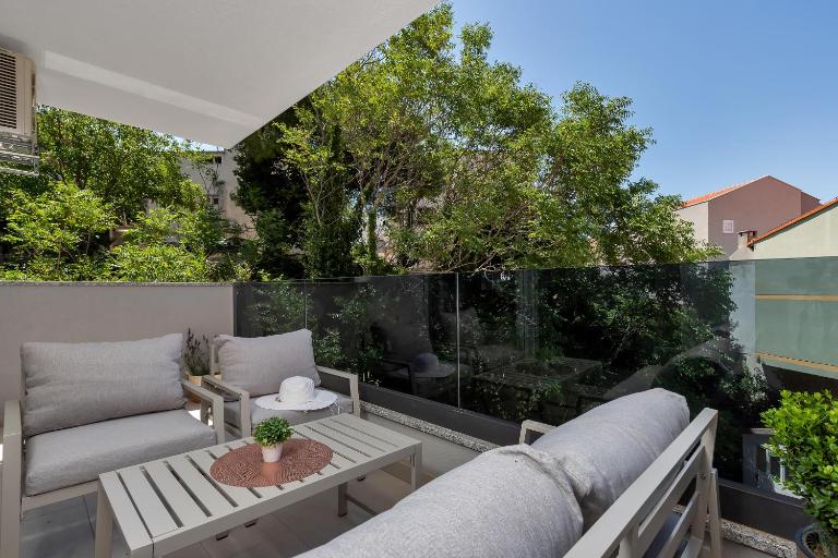 Central Makarska - Apartments Šantrić - Ferienwohnung Makarska