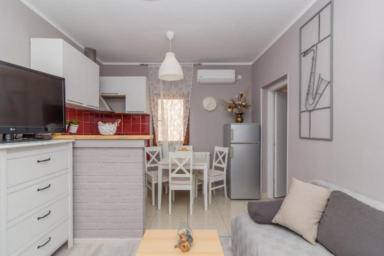 Apartment Box - B&B Poreč