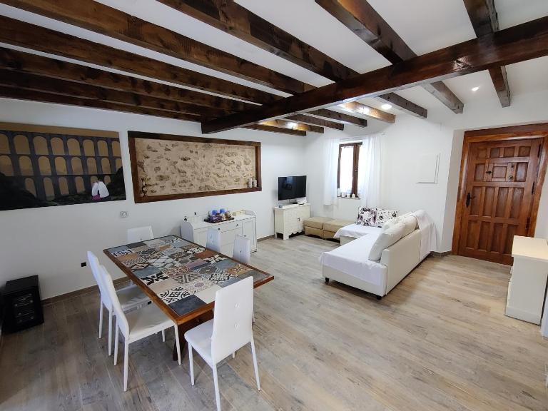 Casa Rural Las Cigüeñas de Las Navillas - Chambres d'hôtes Navas de Ríofrío