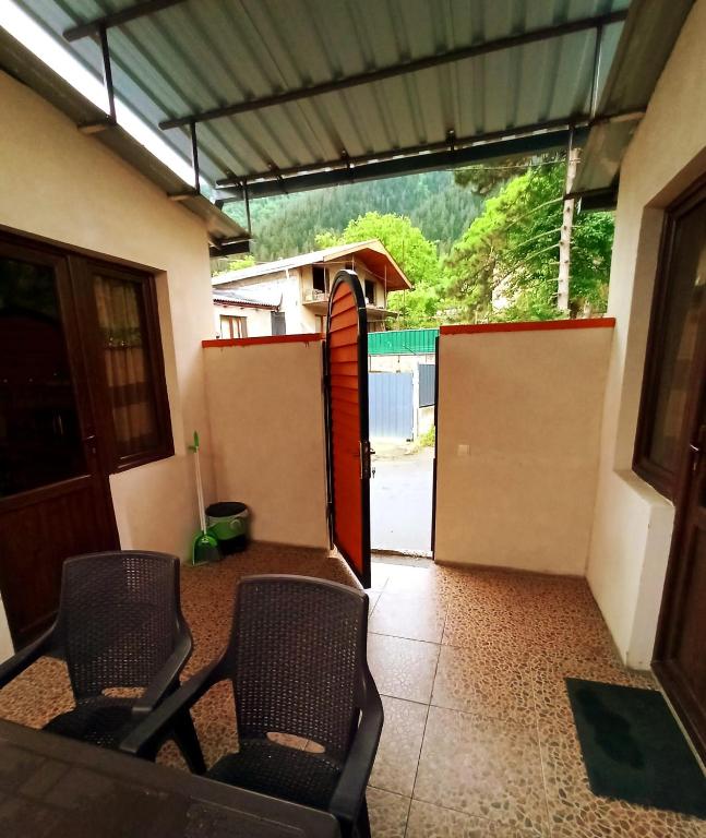 Guest house DAVID - Bed and Breakfast Bordzjomi