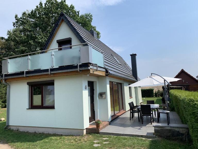 Ferienhaus Jenna - Ferienwohnung Alt Schwerin