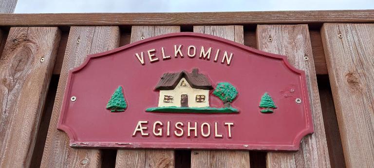 Ægisholt privete house with hot tub - B&B Patreksfjordur