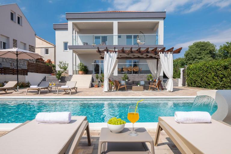 Villas Pakoštane - Ferienwohnung Pakostane