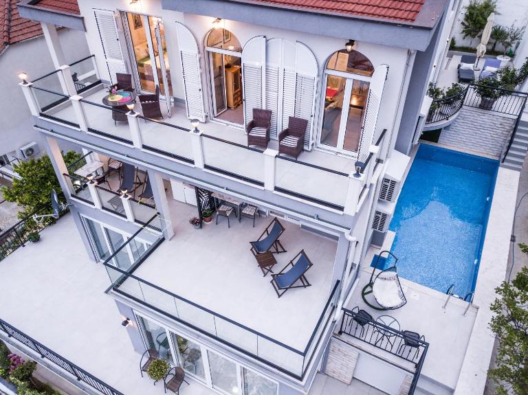 VillaBijela21 - B&B Ulcinj