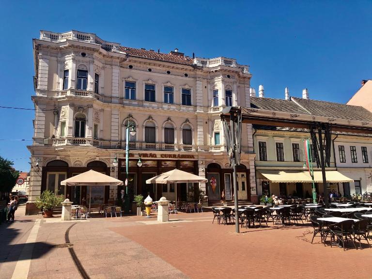 Silver Dawn Apartments - Ferienwohnung Szegedin