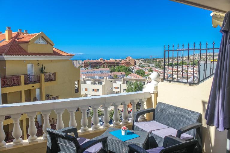 Castle Harbour Phoebe's Flat Los Cristianos by LoveTenerife - Ferienwohnung Los Cristianos